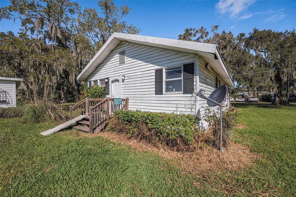 331 Lewis Road, Lithia, FL 33547 Photo