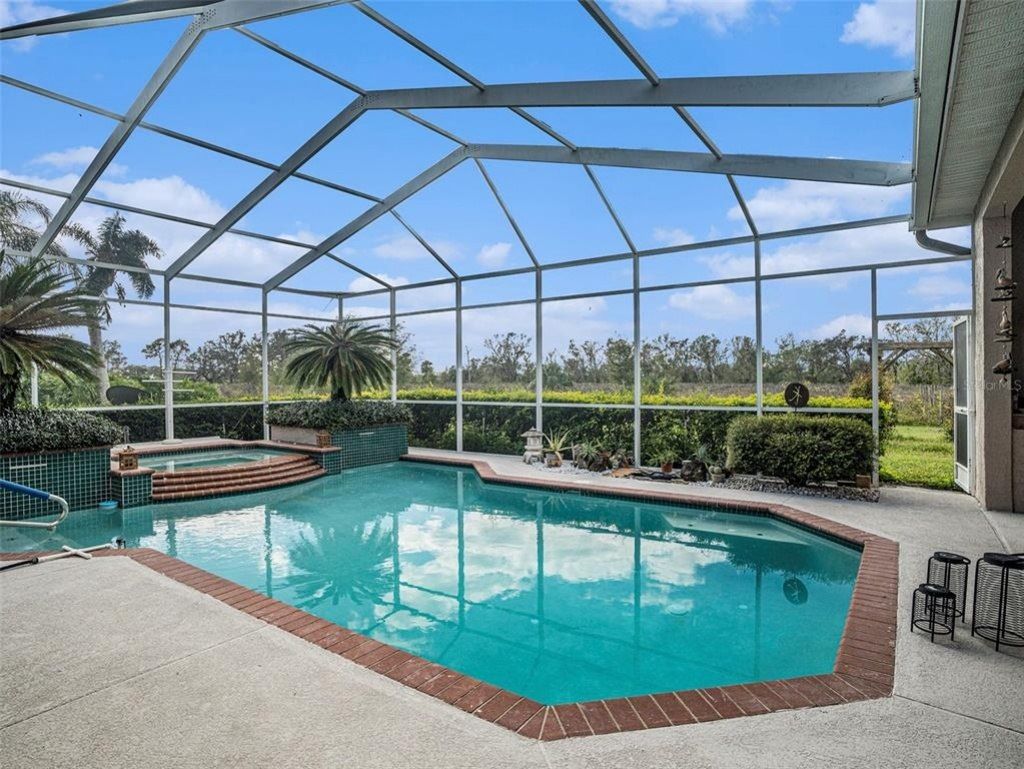 331 Lewis Road, Lithia, FL 33547 Photo