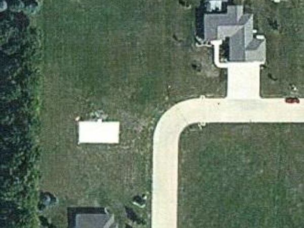 9 Morningside Dr, Eagle Grove, IA 50533