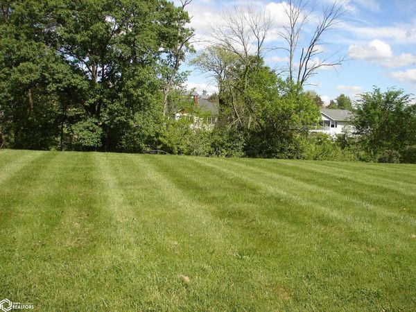 902 S Smith Street, Mount Pleasant, IA 52641