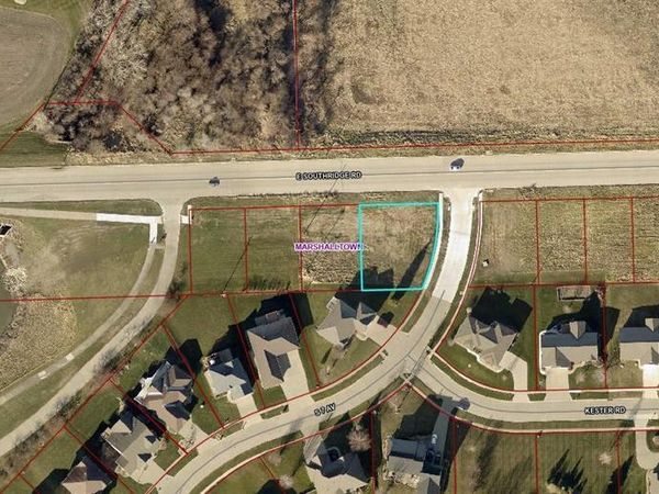 903 E Southridge Road, Marshalltown, IA 50158