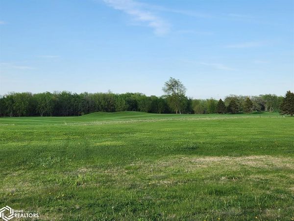 416 Brickyard Road, Sheffield, IA 50475