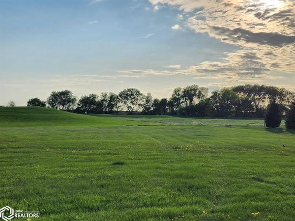 429 Brickyard Road, Sheffield, IA 50475