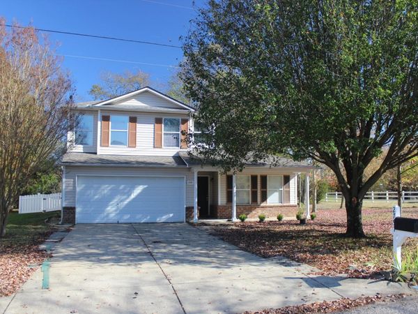 2797 Sutherland Dr, Thompsons Station, TN 37179