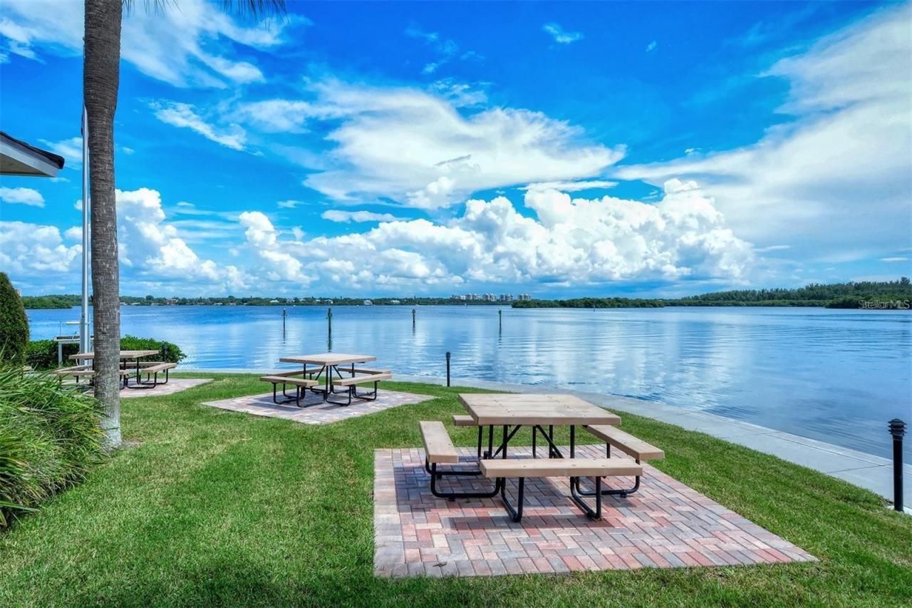 8911 Midnight Pass Road, Unit 514, Sarasota, FL 34242 Photo