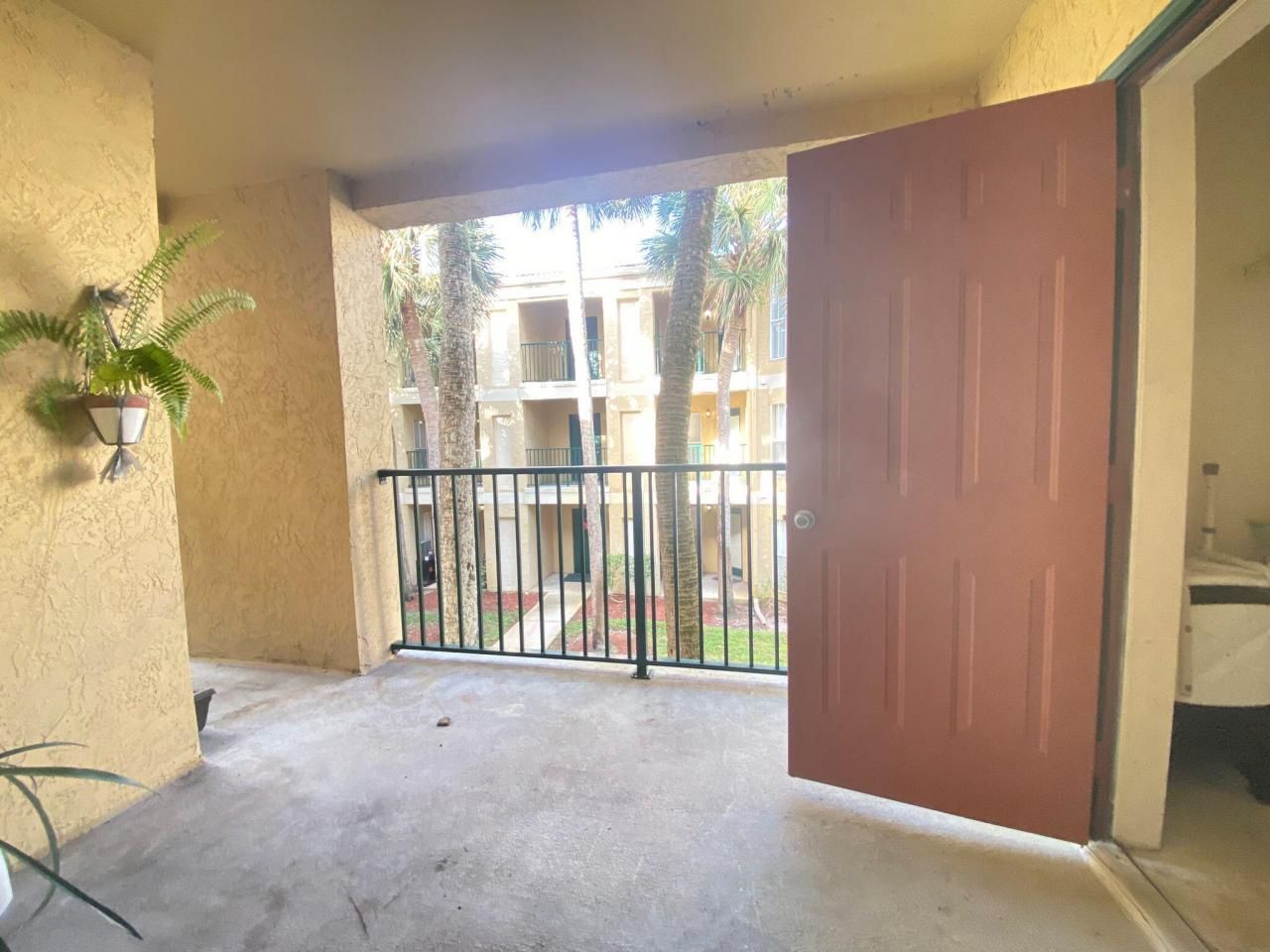 949 Riverside Drive, Unit 423, Coral Springs, FL 33071 Photo