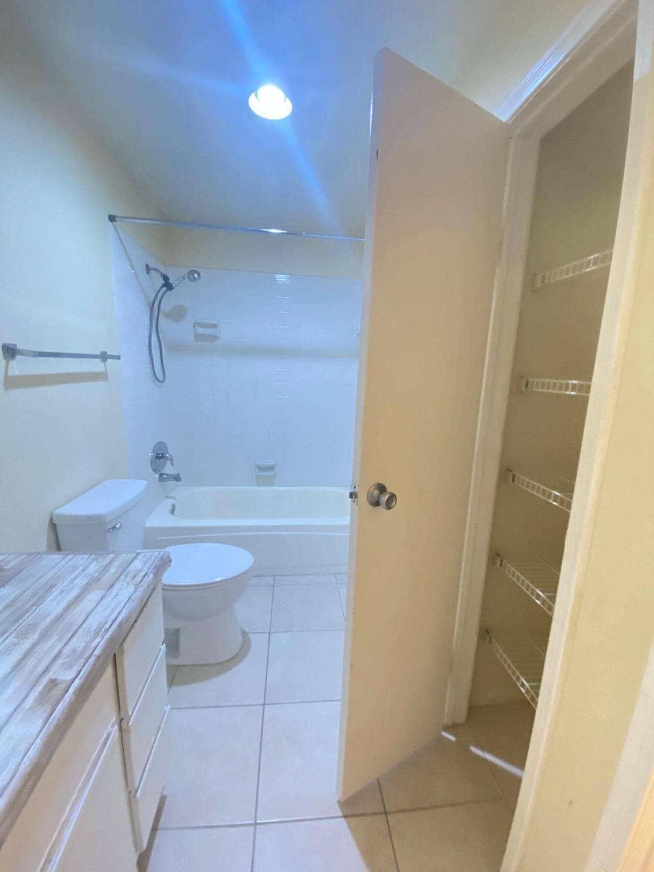 949 Riverside Drive, Unit 423, Coral Springs, FL 33071 Photo