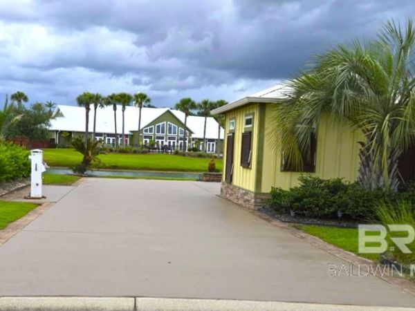 833 Carrozza Lane, Foley, AL 36535