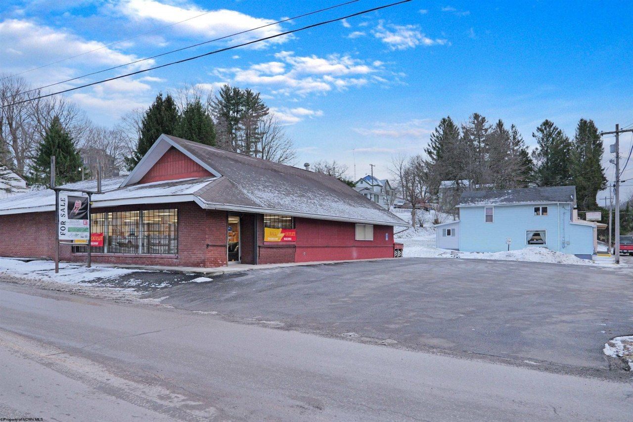 101 Greggs Memorial, Terra Alta, WV 26764 Main Photo