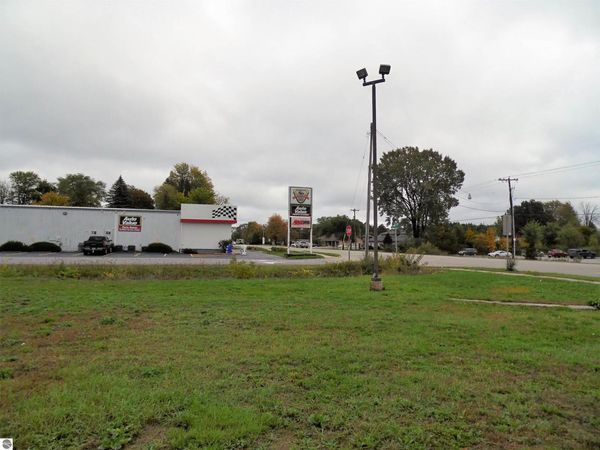 711 Cedar E, Gladwin, MI 48624