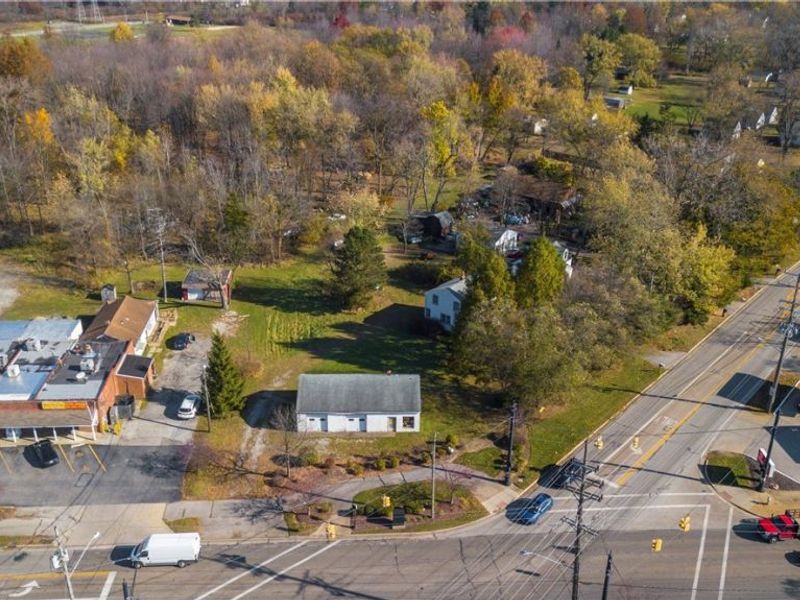 26004 Pettibone Road, Oakwood Village, OH 44146 Photo 11