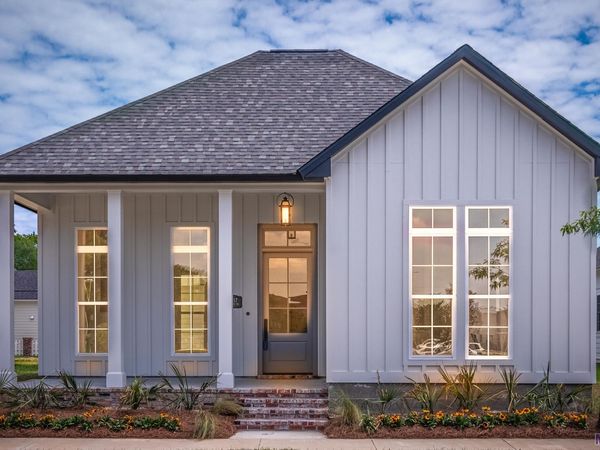 7517 Mcmahon Dr, Baton Rouge, LA 70817