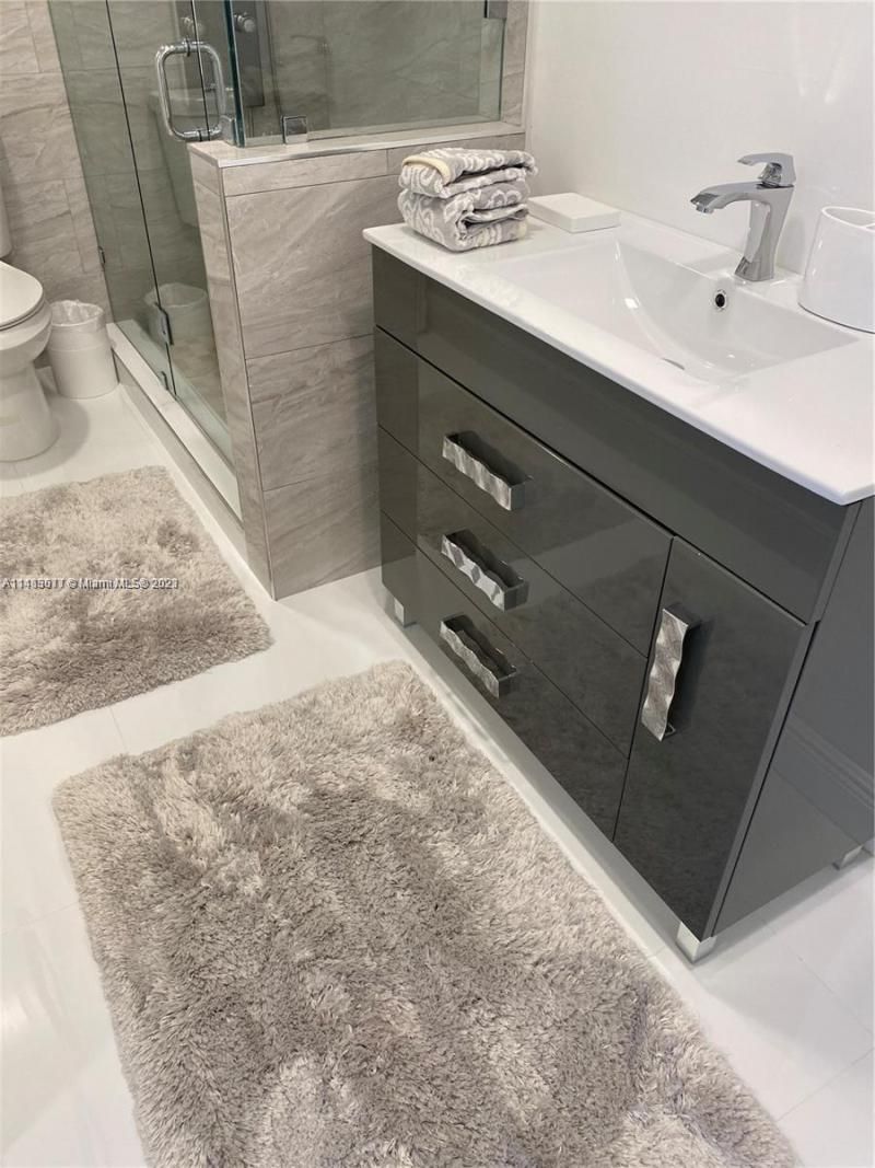 3505 S Ocean Dr (avail July,11 2026), Unit 606, Hollywood, FL 33019 Photo