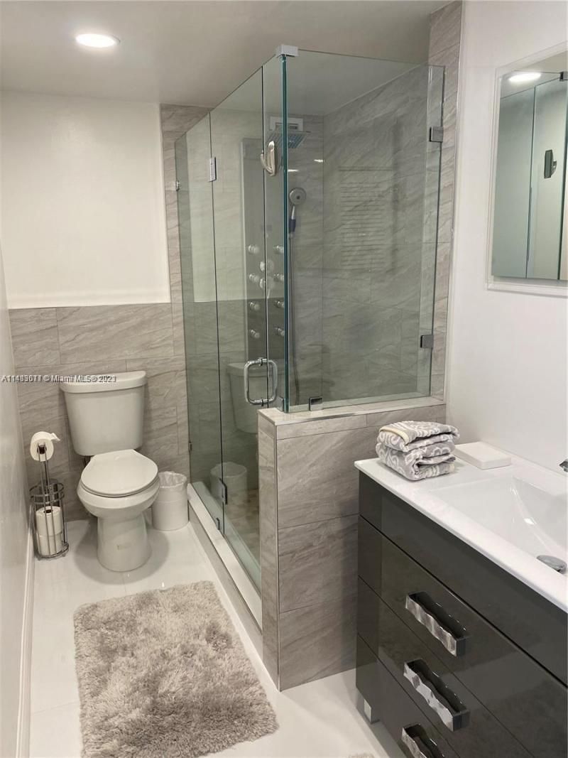 3505 S Ocean Dr (avail July,11 2026), Unit 606, Hollywood, FL 33019 Photo