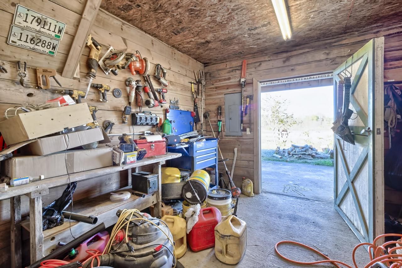 226 Cottage Walk Lane Photo 16