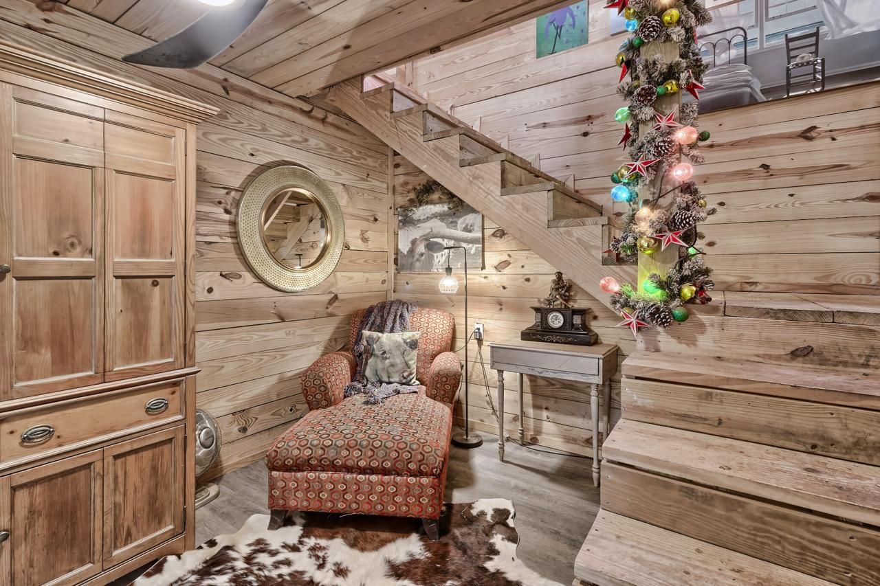 226 Cottage Walk Lane Photo 20