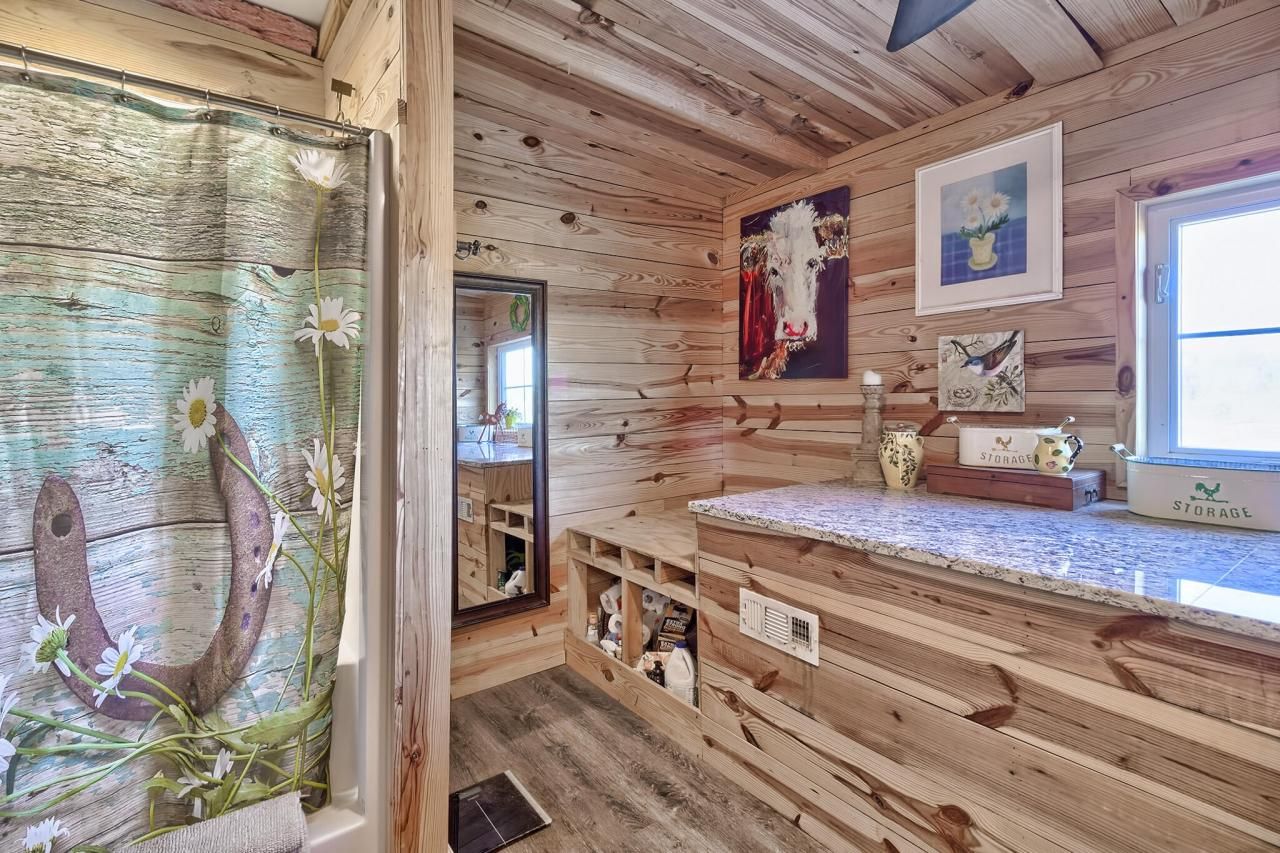 226 Cottage Walk Lane Photo 29