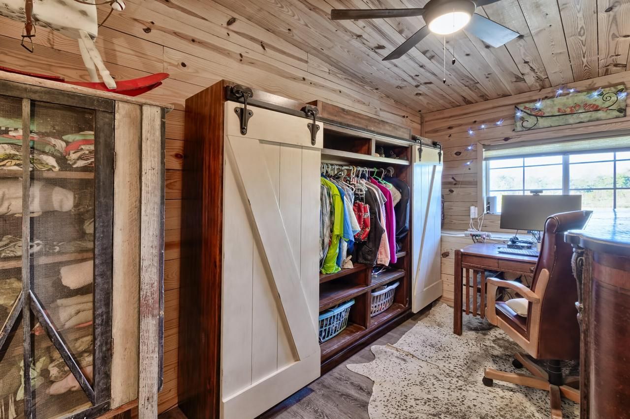 226 Cottage Walk Lane Photo 30