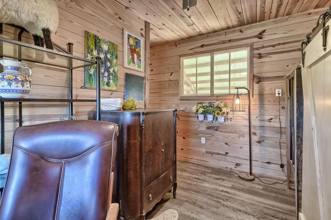 226 Cottage Walk Lane Photo 31