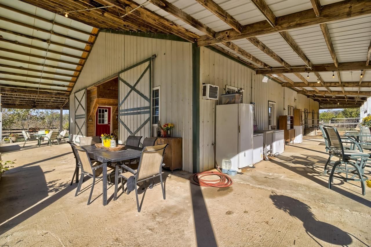 226 Cottage Walk Lane Photo 36