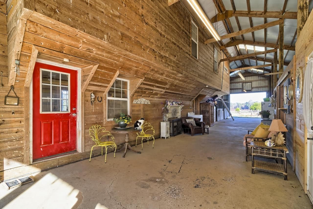 226 Cottage Walk Lane Photo 7