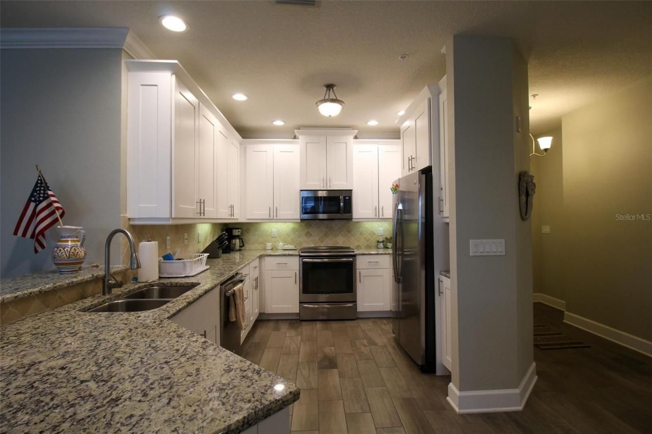 7710 34th Avenue W, Unit 101, Bradenton, FL 34209 Photo