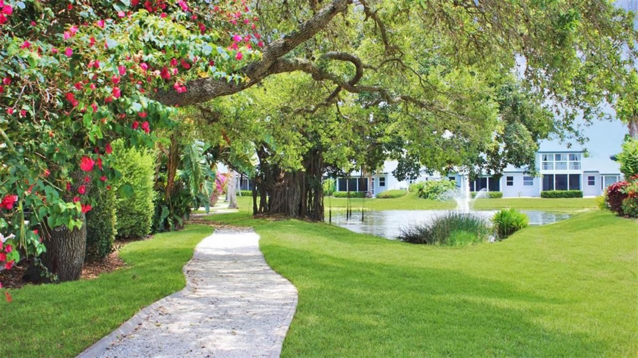 1200 Siesta Bayside Drive, Unit 1200-G, Sarasota, FL 34242 Photo