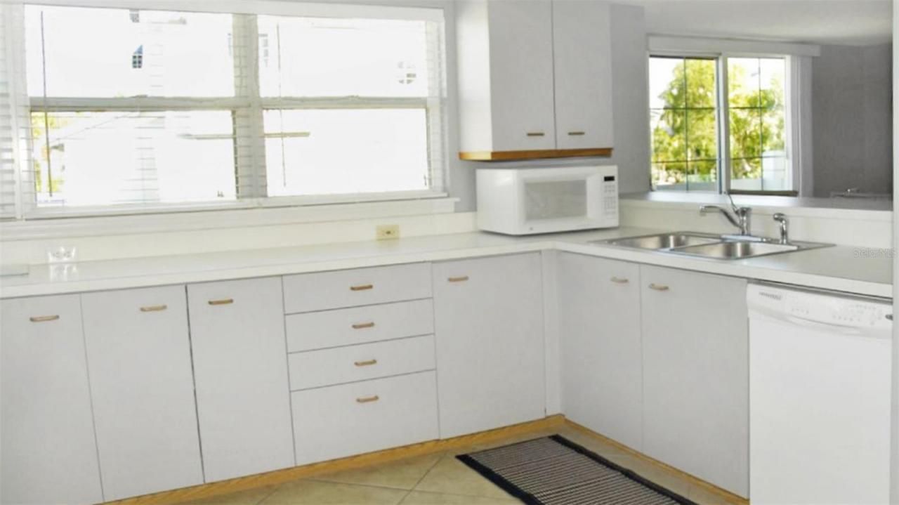 1200 Siesta Bayside Drive, Unit 1200-G, Sarasota, FL 34242 Photo