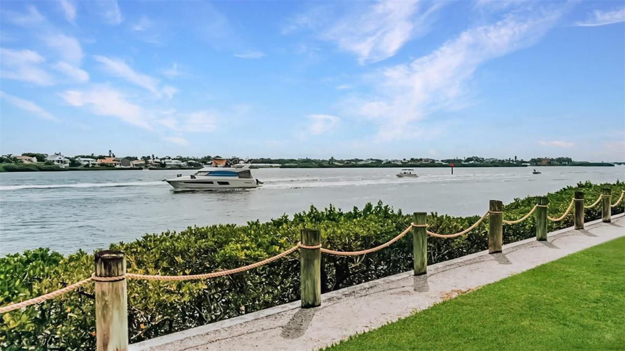 1226 Siesta Bayside Drive, Unit 1226-C, Sarasota, FL 34242 Photo