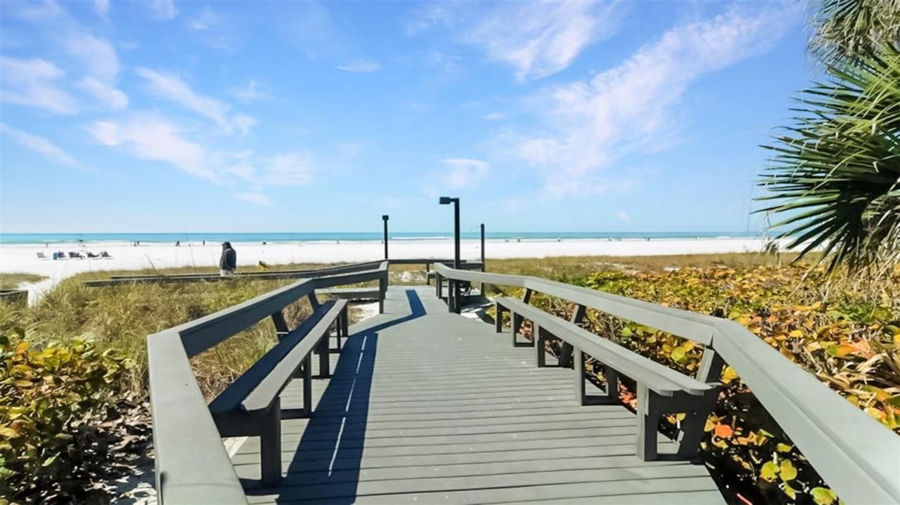 1226 Siesta Bayside Drive, Unit 1226-C, Sarasota, FL 34242 Photo