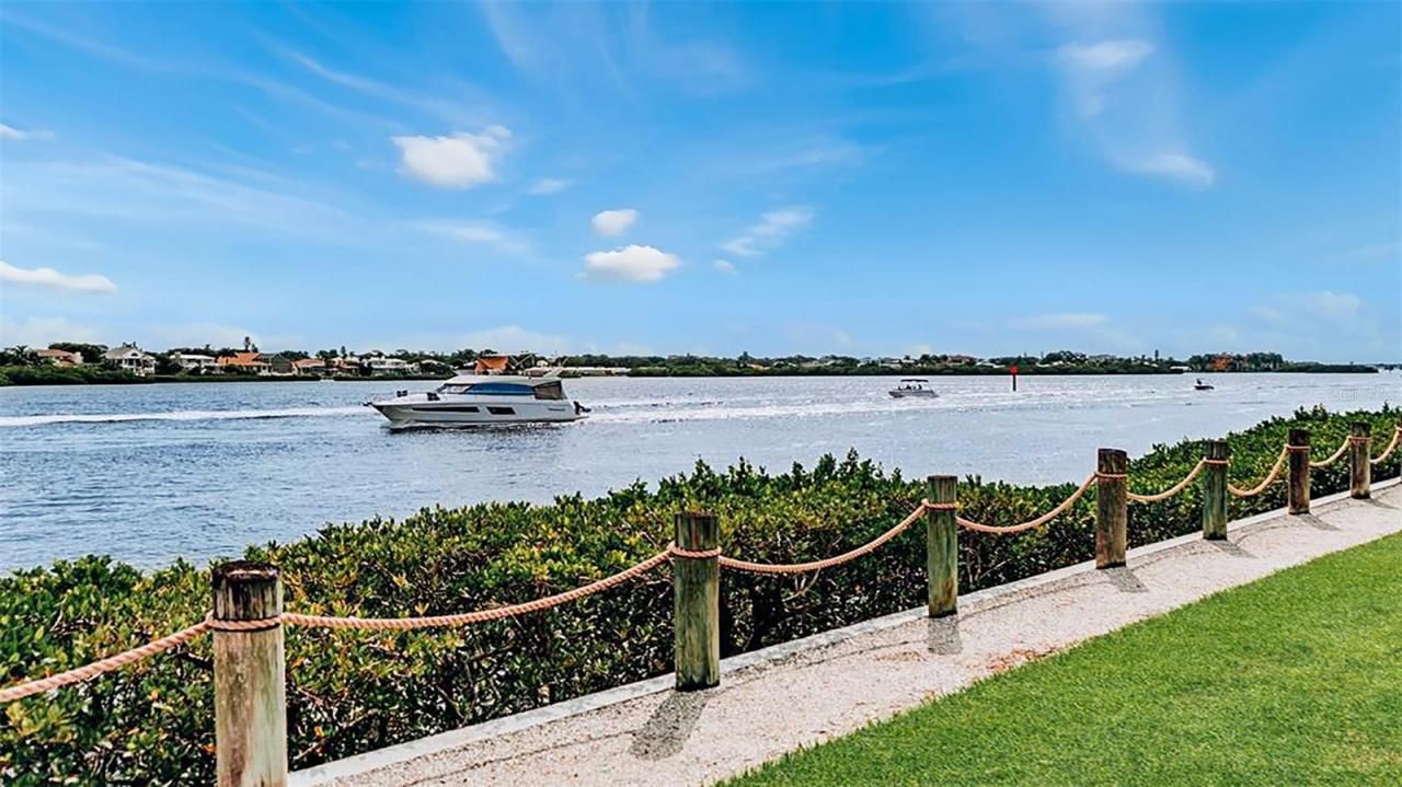 1269 Siesta Bayside Drive, Unit 1269-C, Sarasota, FL 34242 Photo