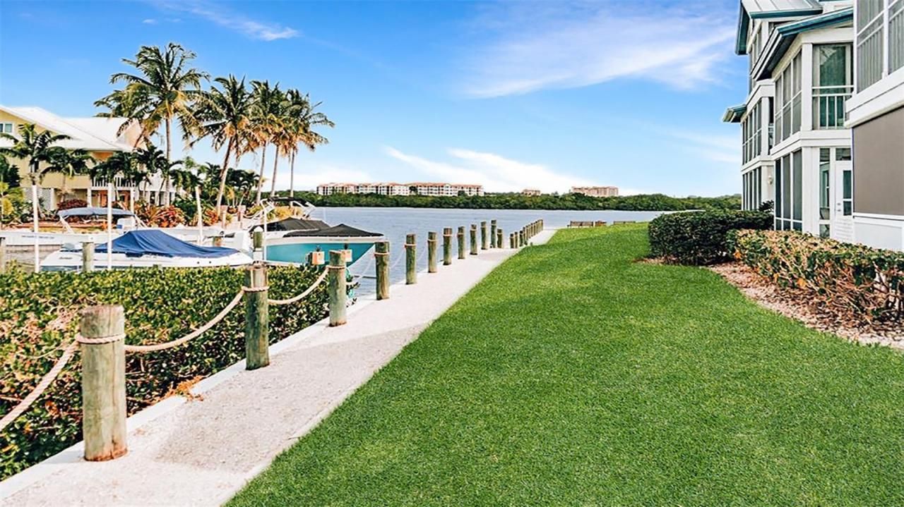 1269 Siesta Bayside Drive, Unit 1269-C, Sarasota, FL 34242 Photo