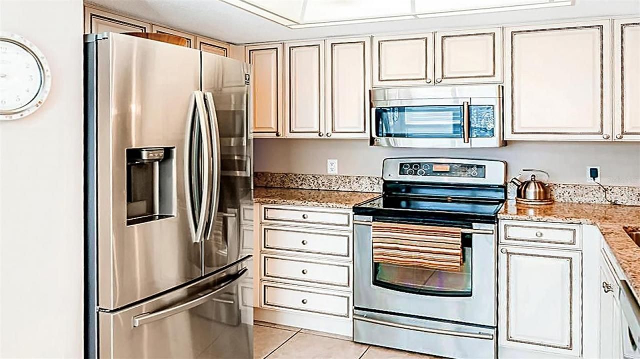 1269 Siesta Bayside Drive, Unit 1269-C, Sarasota, FL 34242 Photo