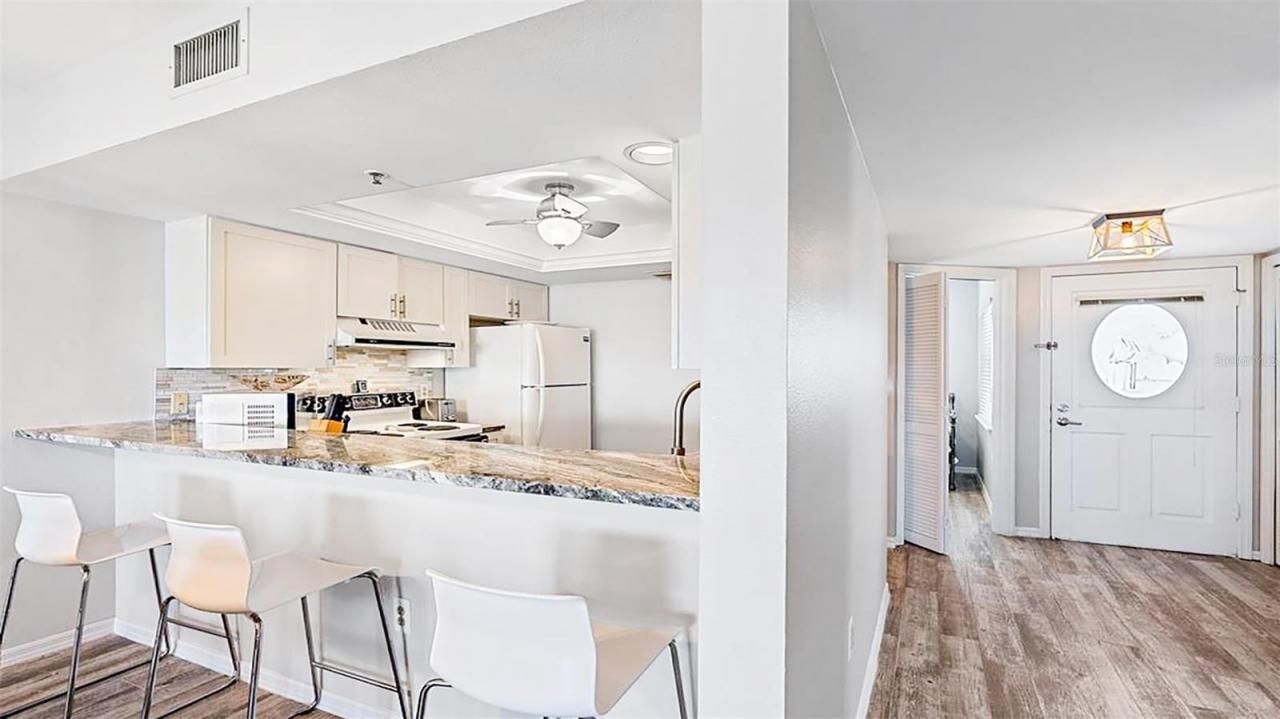 1360 Siesta Bayside Drive, Unit 1360-D, Sarasota, FL 34242 Photo