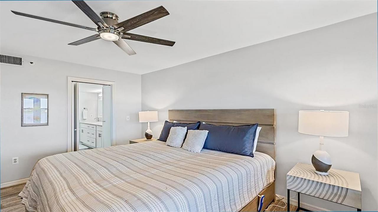 1360 Siesta Bayside Drive, Unit 1360-D, Sarasota, FL 34242 Photo