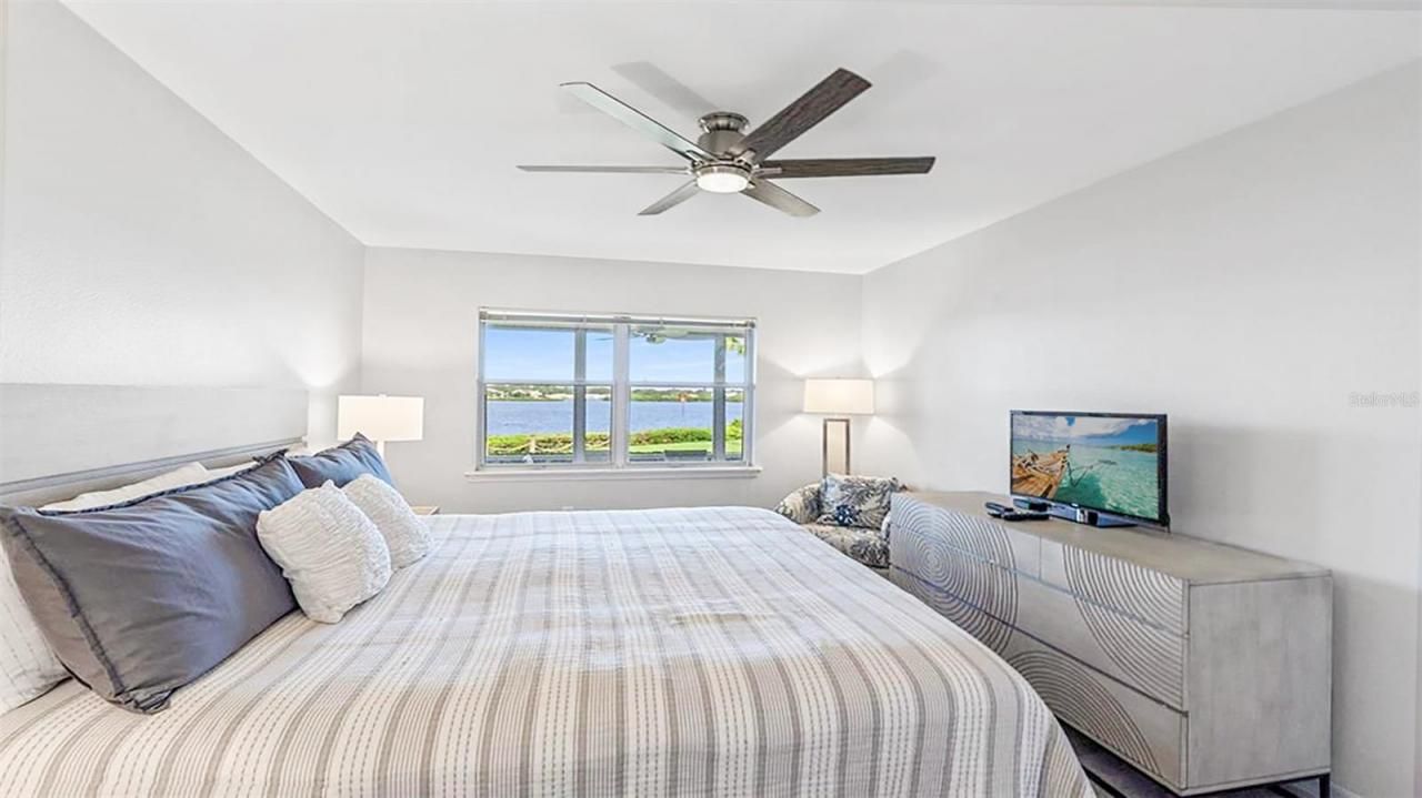 1360 Siesta Bayside Drive, Unit 1360-D, Sarasota, FL 34242 Photo