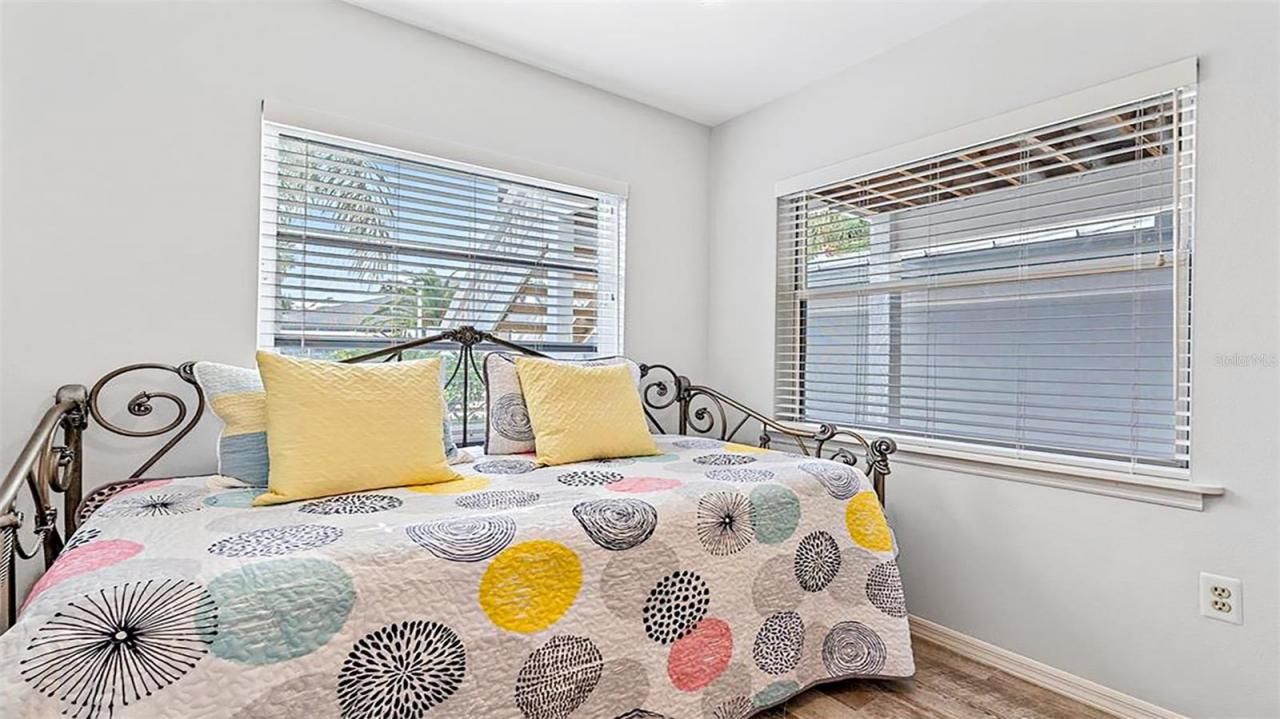 1360 Siesta Bayside Drive, Unit 1360-D, Sarasota, FL 34242 Photo