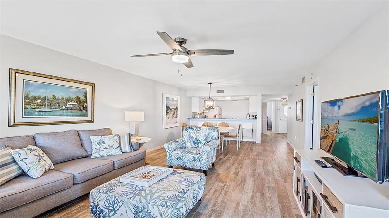 1360 Siesta Bayside Drive, Unit 1360-D, Sarasota, FL 34242 Photo