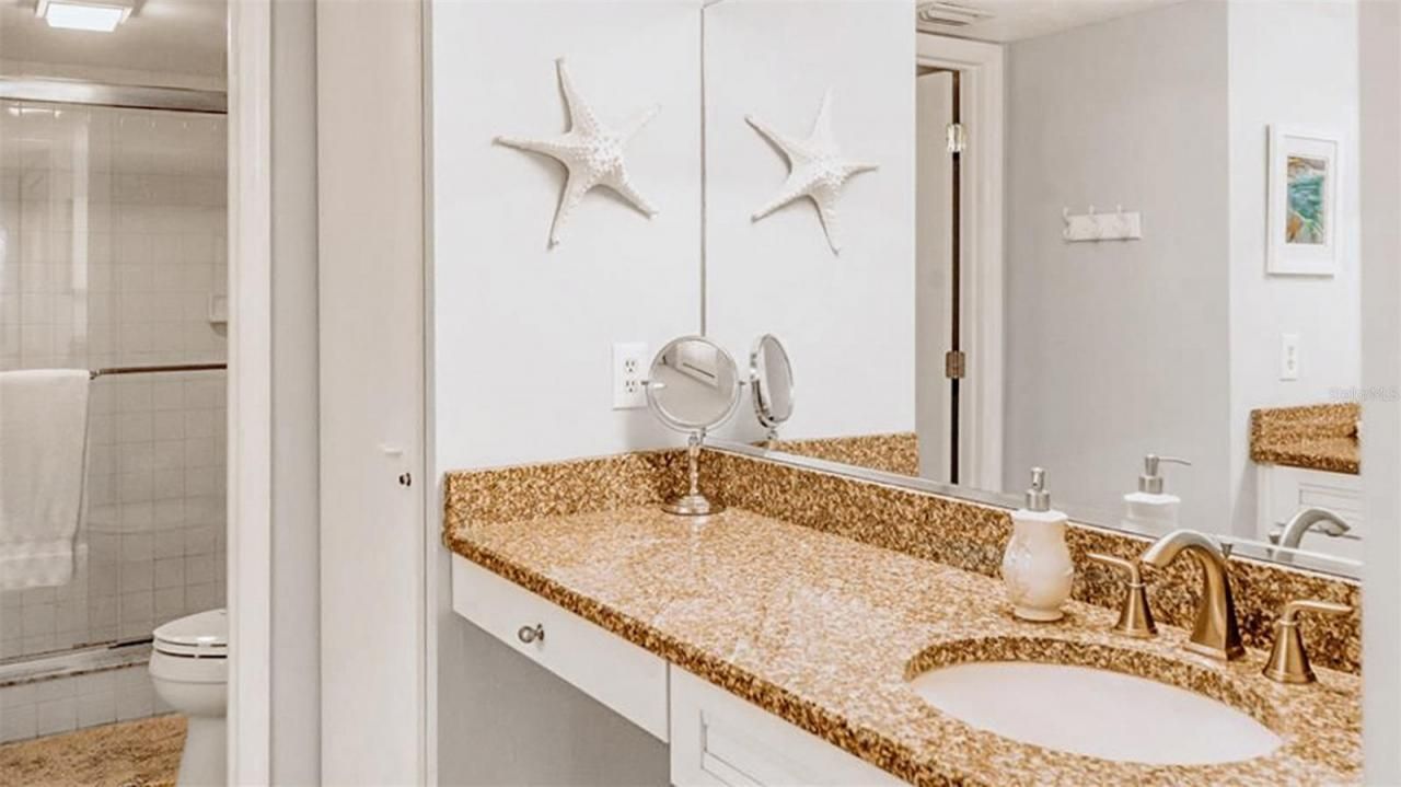 1272 Siesta Bayside Drive, Unit 1272-C, Sarasota, FL 34242 Photo