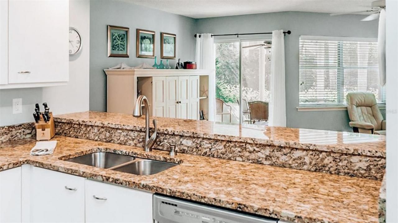 1272 Siesta Bayside Drive, Unit 1272-C, Sarasota, FL 34242 Photo