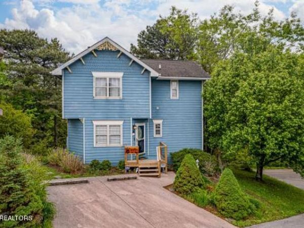 1386 Ski View Drive, Gatlinburg, TN 37738