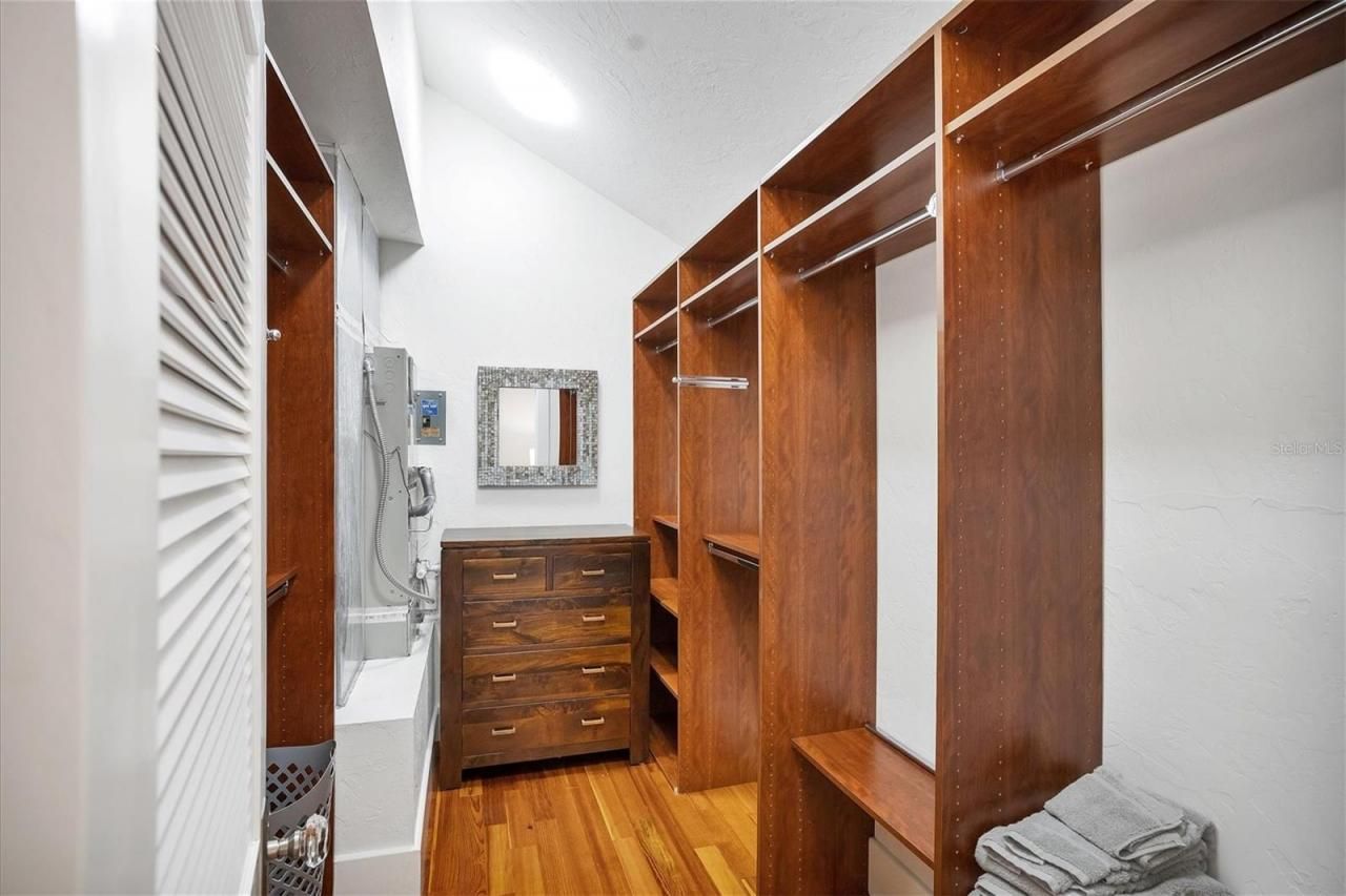 1716 Oak Street, Sarasota, FL 34236 Photo