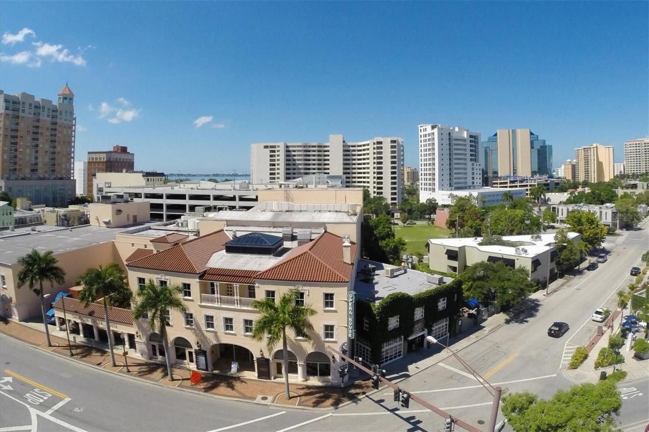 1716 Oak Street, Sarasota, FL 34236 Photo