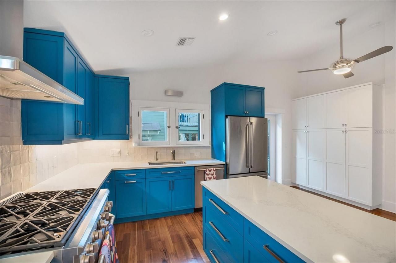 1716 Oak Street, Sarasota, FL 34236 Photo