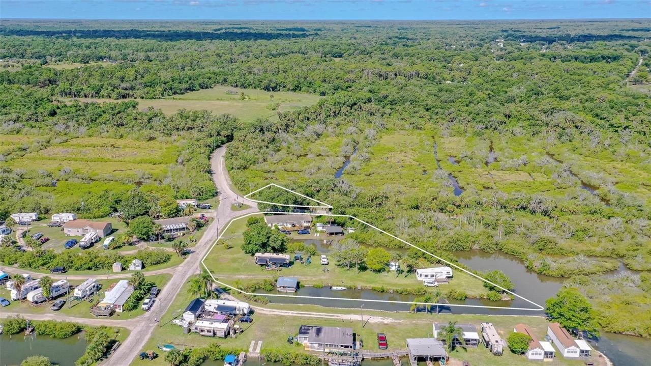 416 E Halifax Avenue, Oak Hill, FL 32759 Photo