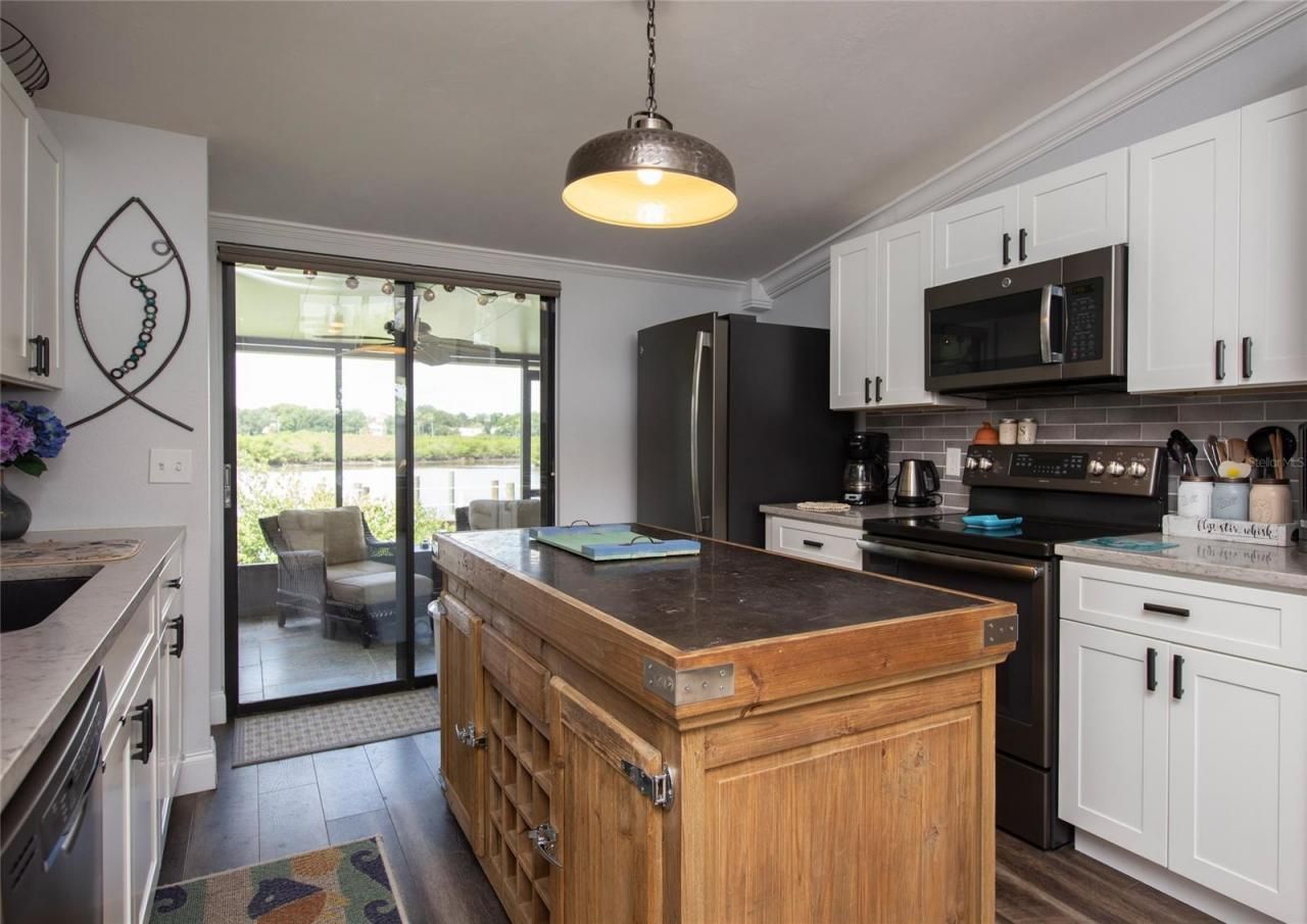 58 NE Sabal Cay Court, New Smyrna Beach, FL 32169 Photo