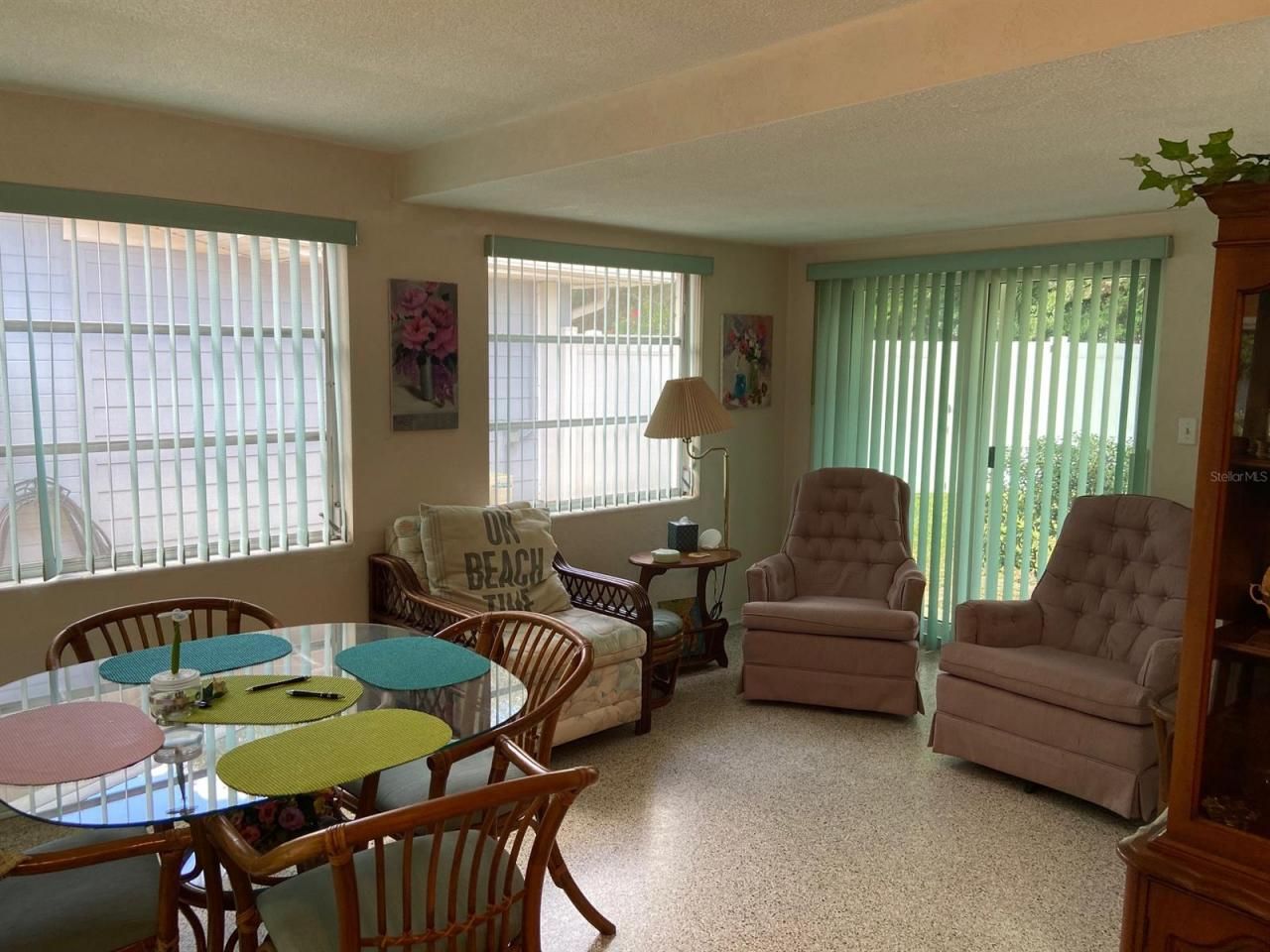 814 E 10th Avenue, New Smyrna Beach, FL 32169 Photo