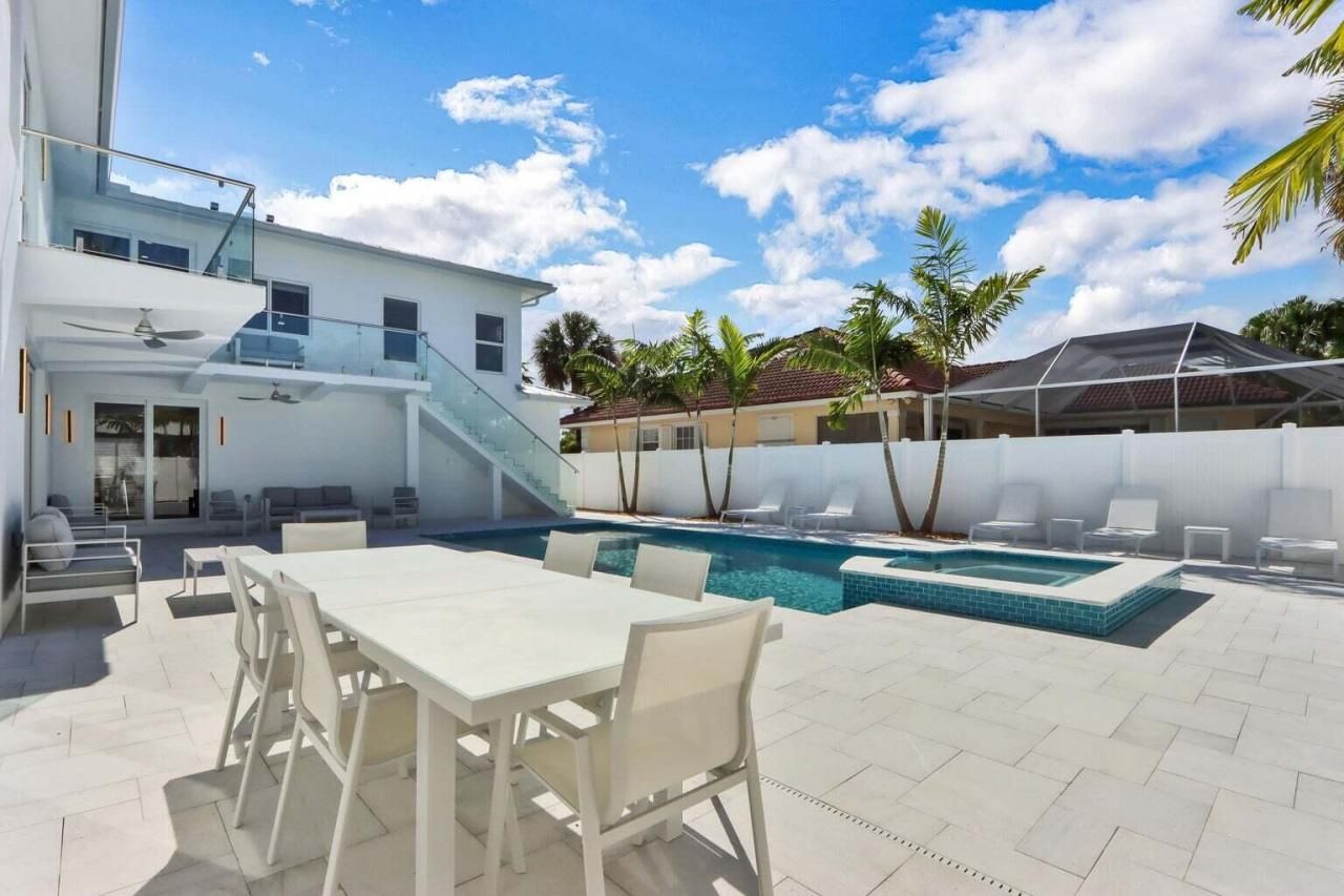 115 Cascade Lane, Palm Beach Shores, FL 33404 Photo