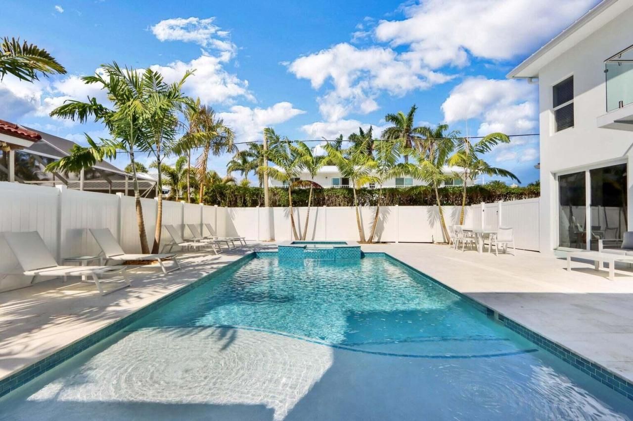 115 Cascade Lane, Palm Beach Shores, FL 33404 Photo