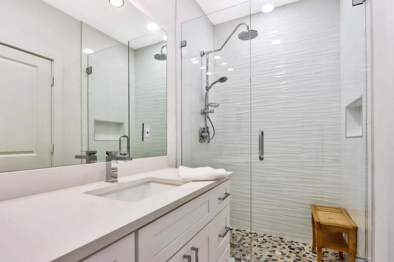 115 Cascade Lane, Palm Beach Shores, FL 33404 Photo